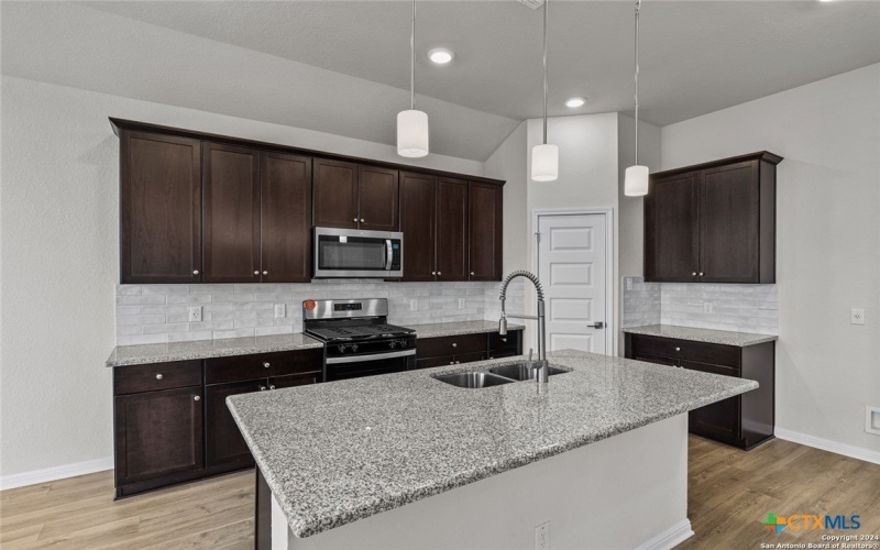 2039 Newforest Peak, New Braunfels, TX 78130, 3 Bedrooms Bedrooms, ,2 BathroomsBathrooms,Residential,For Sale,2039 Newforest Peak,568827