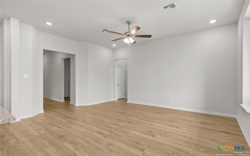 2039 Newforest Peak, New Braunfels, TX 78130, 3 Bedrooms Bedrooms, ,2 BathroomsBathrooms,Residential,For Sale,2039 Newforest Peak,568827