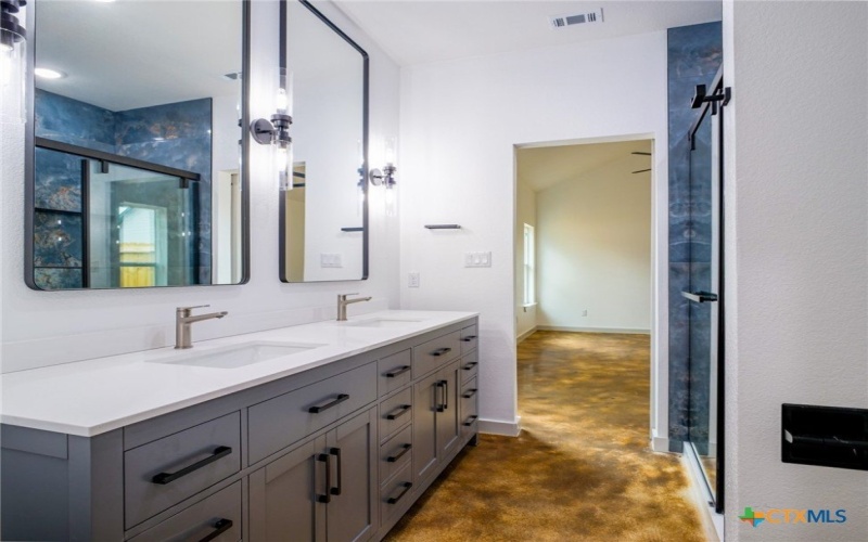 306 Hilldale Drive, Granite Shoals, TX 78654, 3 Bedrooms Bedrooms, ,2 BathroomsBathrooms,Residential,For Sale,306 Hilldale Drive,569096