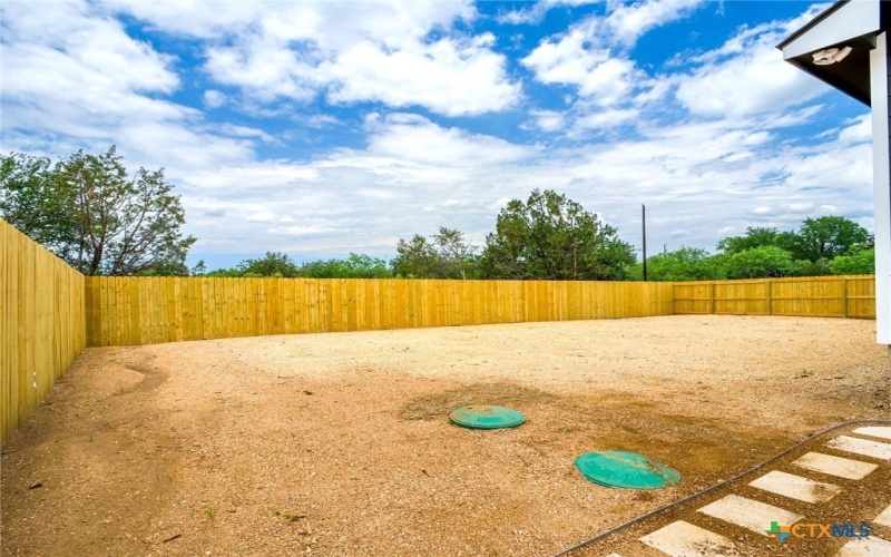 306 Hilldale Drive, Granite Shoals, TX 78654, 3 Bedrooms Bedrooms, ,2 BathroomsBathrooms,Residential,For Sale,306 Hilldale Drive,569096