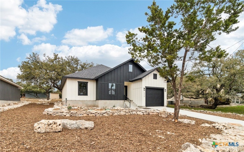 1313 Green Meadow Lane, Spring Branch, TX 78070, 3 Bedrooms Bedrooms, ,2 BathroomsBathrooms,Residential,For Sale,1313 Green Meadow Lane,569416