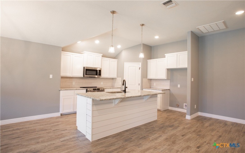 3221 Digby Drive, Belton, TX 76513, 4 Bedrooms Bedrooms, ,2 BathroomsBathrooms,Residential,For Sale,3221 Digby Drive,574305