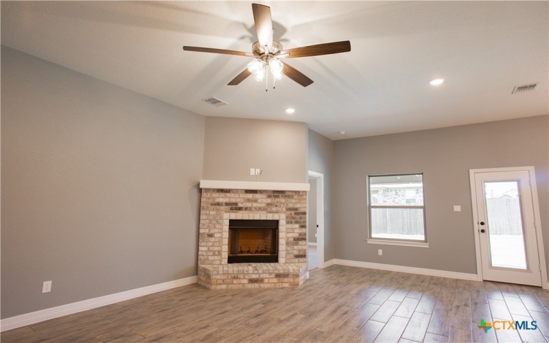 3221 Digby Drive, Belton, TX 76513, 4 Bedrooms Bedrooms, ,2 BathroomsBathrooms,Residential,For Sale,3221 Digby Drive,574305