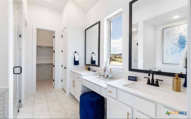 1684 Seekat Drive, New Braunfels, TX 78132, 4 Bedrooms Bedrooms, ,3 BathroomsBathrooms,Residential,For Sale,1684 Seekat Drive,574322