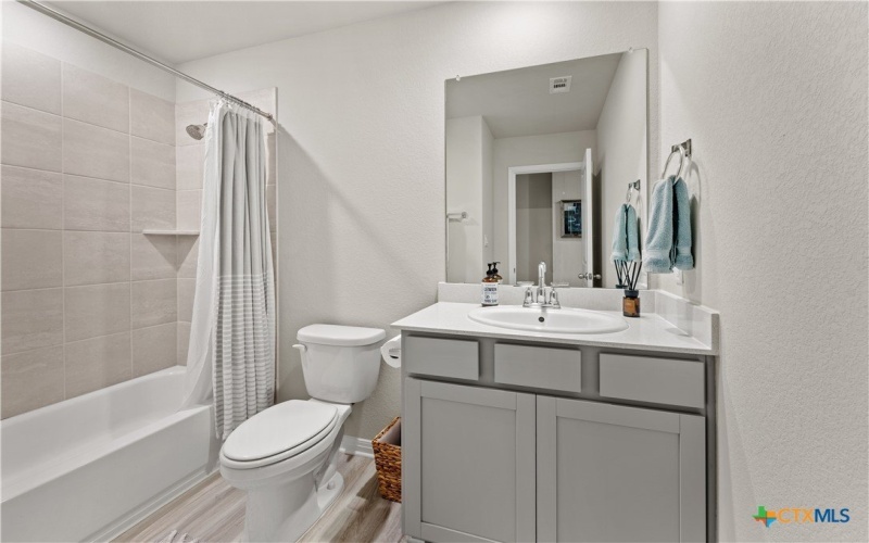 416 View Drive, Georgetown, TX 78628, 3 Habitaciones Habitaciones , ,2 BañosBaños,Residential,En Venta,416 View Drive,569729