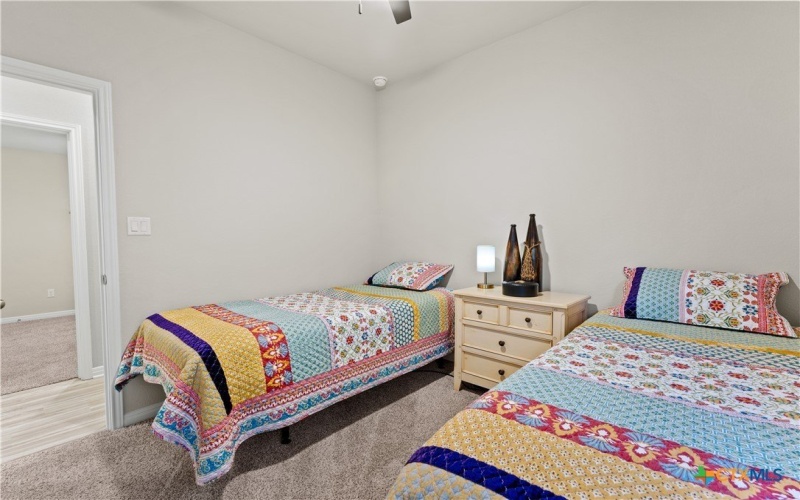 416 View Drive, Georgetown, TX 78628, 3 Habitaciones Habitaciones , ,2 BañosBaños,Residential,En Venta,416 View Drive,569729