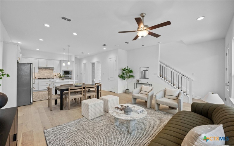 795 N Academy Avenue, New Braunfels, TX 78130, 3 Habitaciones Habitaciones , ,2 BañosBaños,Residential,En Venta,795 N Academy Avenue,569981
