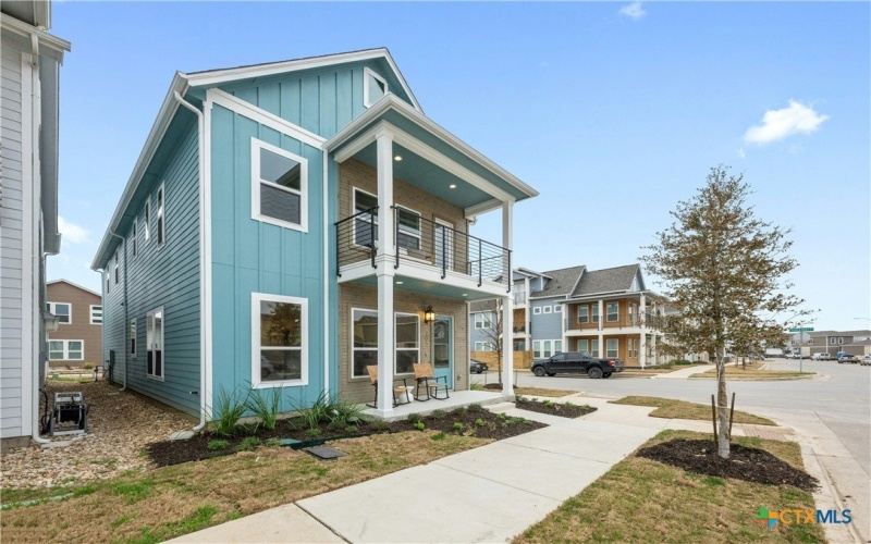 795 N Academy Avenue, New Braunfels, TX 78130, 3 Habitaciones Habitaciones , ,2 BañosBaños,Residential,En Venta,795 N Academy Avenue,569981