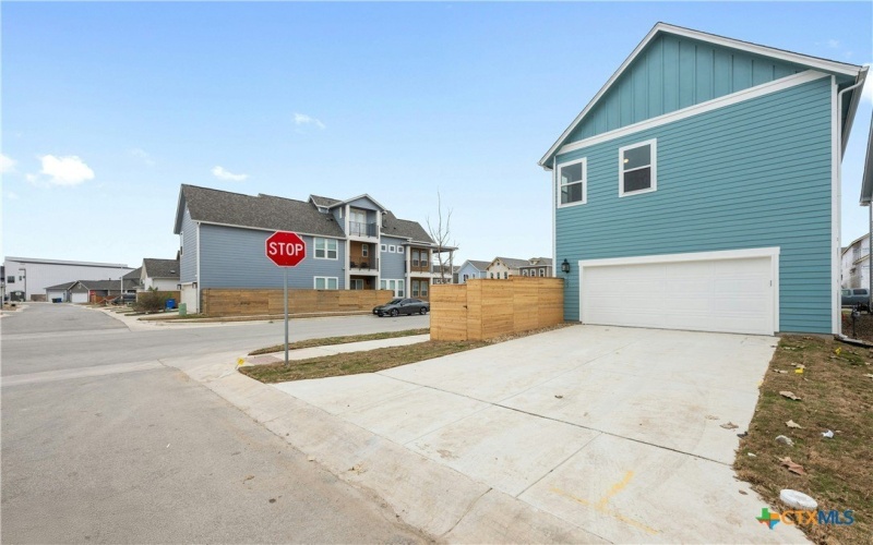 795 N Academy Avenue, New Braunfels, TX 78130, 3 Habitaciones Habitaciones , ,2 BañosBaños,Residential,En Venta,795 N Academy Avenue,569981