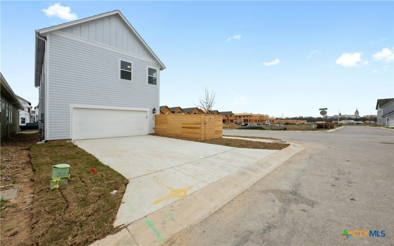 759 N Academy Avenue, New Braunfels, TX 78130, 3 Habitaciones Habitaciones , ,2 BañosBaños,Residential,En Venta,759 N Academy Avenue,570138
