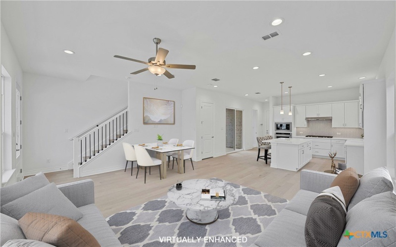 759 N Academy Avenue, New Braunfels, TX 78130, 3 Habitaciones Habitaciones , ,2 BañosBaños,Residential,En Venta,759 N Academy Avenue,570138