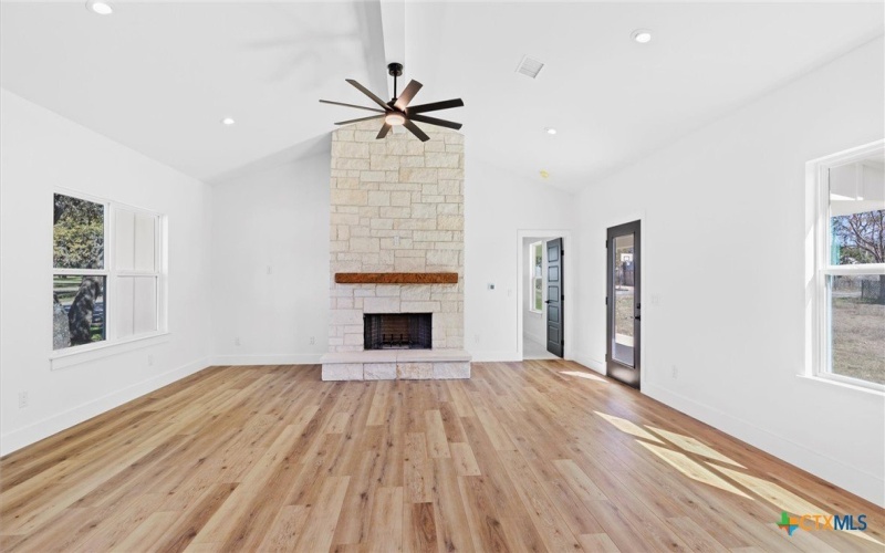 906 10th Street 10th Street, Blanco, TX 78606, 3 Bedrooms Bedrooms, ,2 BathroomsBathrooms,Residential,For Sale,906 10th Street 10th Street,570446