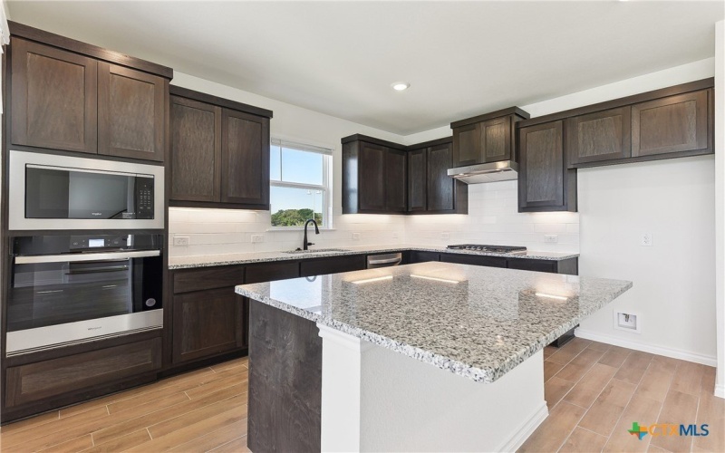 107 Maceo Way #102, San Marcos, TX 78666, 3 Bedrooms Bedrooms, ,2 BathroomsBathrooms,Residential,For Sale,107 Maceo Way,570933