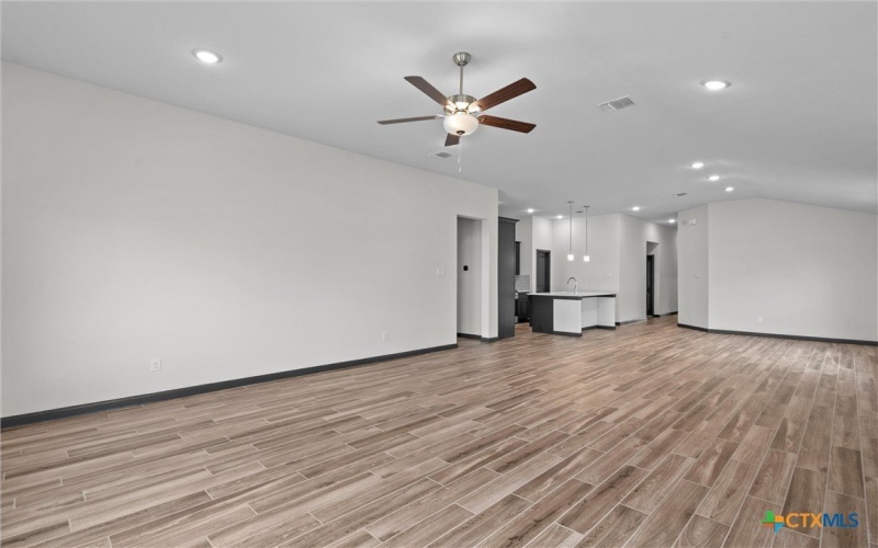244 Ironshoe Trail, Liberty Hill, TX 78642, 4 Habitaciones Habitaciones , ,2 BañosBaños,Residential,En Venta,244 Ironshoe Trail,567099