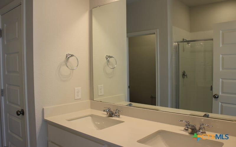 1128 Wild Leaf Way, San Marcos, TX 78666, 4 Bedrooms Bedrooms, ,2 BathroomsBathrooms,Residential,For Sale,1128 Wild Leaf Way,573213