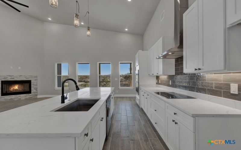 307 Lorne Road, Canyon Lake, TX 78133, 4 Habitaciones Habitaciones , ,3 BañosBaños,Residential,En Venta,307 Lorne Road,567937