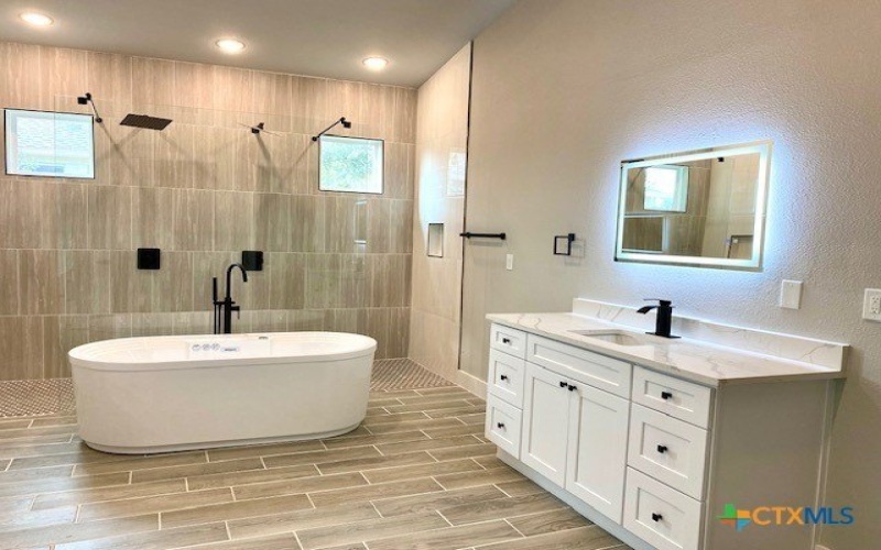 307 Lorne Road, Canyon Lake, TX 78133, 4 Habitaciones Habitaciones , ,3 BañosBaños,Residential,En Venta,307 Lorne Road,567937