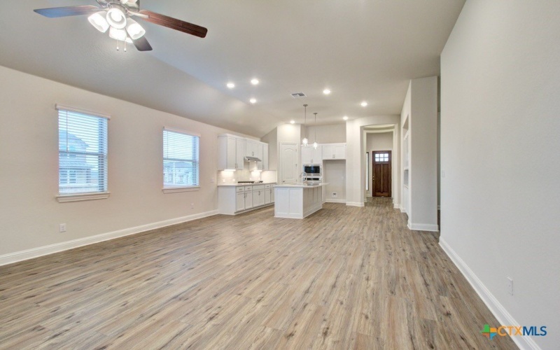 737 Groudsel Avenue, New Braunfels, TX 78132, 4 Bedrooms Bedrooms, ,3 BathroomsBathrooms,Residential,For Sale,737 Groudsel Avenue,574737
