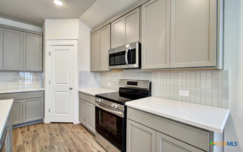 976 Gray Cloud Drive, New Braunfels, TX 78130, 4 Bedrooms Bedrooms, ,2 BathroomsBathrooms,Residential,For Sale,976 Gray Cloud Drive,574745