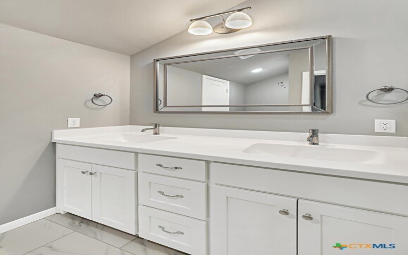 413 Travis Drive, McGregor, TX 76657, 4 Bedrooms Bedrooms, ,2 BathroomsBathrooms,Residential,For Sale,413 Travis Drive,575042
