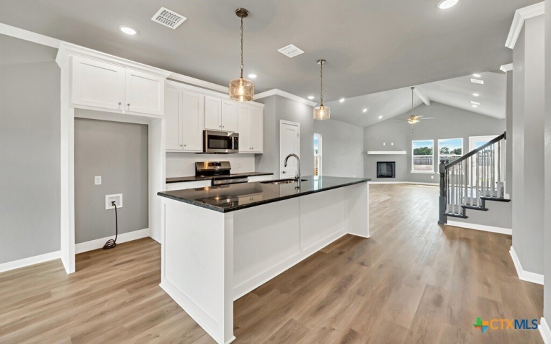 413 Travis Drive, McGregor, TX 76657, 4 Bedrooms Bedrooms, ,2 BathroomsBathrooms,Residential,For Sale,413 Travis Drive,575042