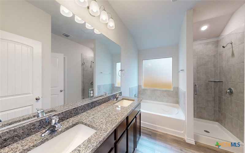 1706 Paint Horse Trail, Harker Heights, TX 76548, 3 Bedrooms Bedrooms, ,2 BathroomsBathrooms,Residential,For Sale,1706 Paint Horse Trail,575273