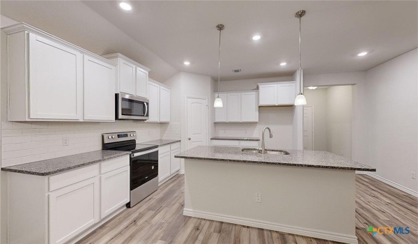 1706 Paint Horse Trail, Harker Heights, TX 76548, 3 Bedrooms Bedrooms, ,2 BathroomsBathrooms,Residential,For Sale,1706 Paint Horse Trail,575273