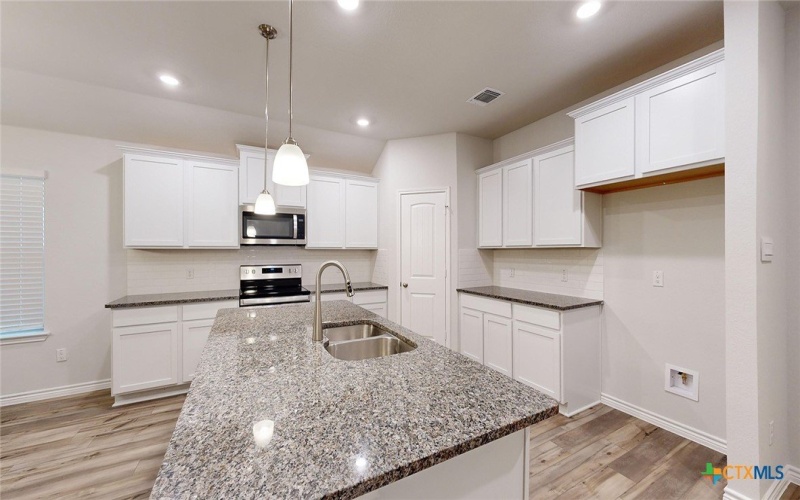 1706 Paint Horse Trail, Harker Heights, TX 76548, 3 Bedrooms Bedrooms, ,2 BathroomsBathrooms,Residential,For Sale,1706 Paint Horse Trail,575273