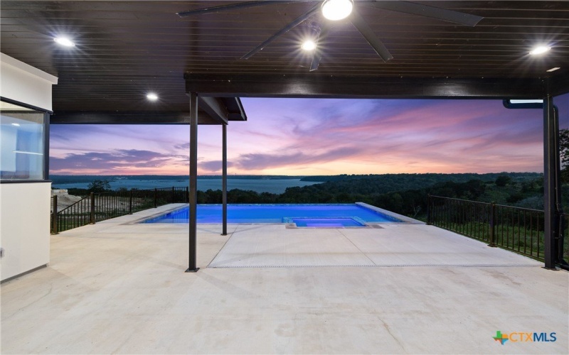 10055 Blanco Springs Road, Moody, TX 76528, 5 Habitaciones Habitaciones , ,3 BañosBaños,Residential,En Venta,10055 Blanco Springs Road,575338