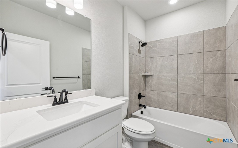 103 San Luis Pass #101, San Marcos, TX 78666, 2 Bedrooms Bedrooms, ,2 BathroomsBathrooms,Residential,For Sale,103 San Luis Pass,575918
