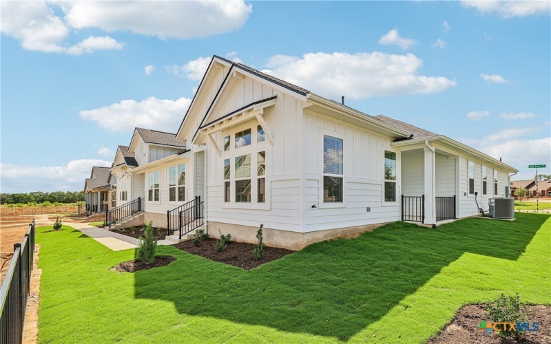 103 San Luis Pass #101, San Marcos, TX 78666, 2 Bedrooms Bedrooms, ,2 BathroomsBathrooms,Residential,For Sale,103 San Luis Pass,575918