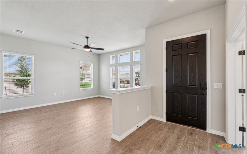 103 San Luis Pass #101, San Marcos, TX 78666, 2 Bedrooms Bedrooms, ,2 BathroomsBathrooms,Residential,For Sale,103 San Luis Pass,575918