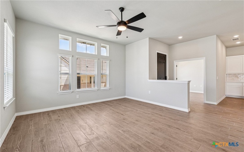 103 San Luis Pass #101, San Marcos, TX 78666, 2 Bedrooms Bedrooms, ,2 BathroomsBathrooms,Residential,For Sale,103 San Luis Pass,575918