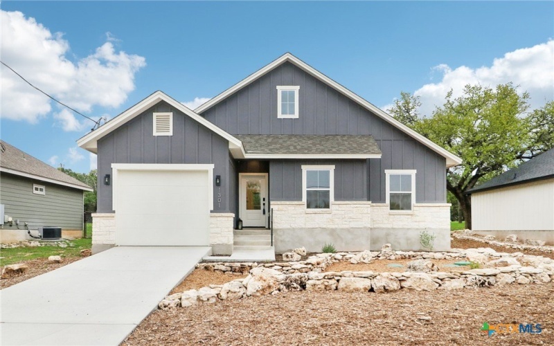 1301 Green Meadow Lane, Spring Branch, TX 78070, 3 Bedrooms Bedrooms, ,2 BathroomsBathrooms,Residential,For Sale,1301 Green Meadow Lane,576191