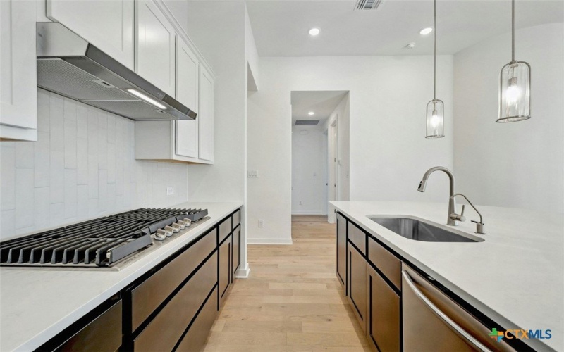 2812 Bergamot Drive, New Braunfels, TX 78130, 4 Habitaciones Habitaciones , ,3 BañosBaños,Residential,En Venta,2812 Bergamot Drive,576492