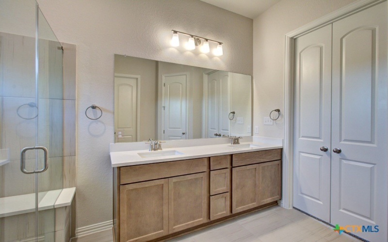 1739 Heritage Maples, New Braunfels, TX 78132, 4 Habitaciones Habitaciones , ,3 BañosBaños,Residential,En Venta,1739 Heritage Maples,576644