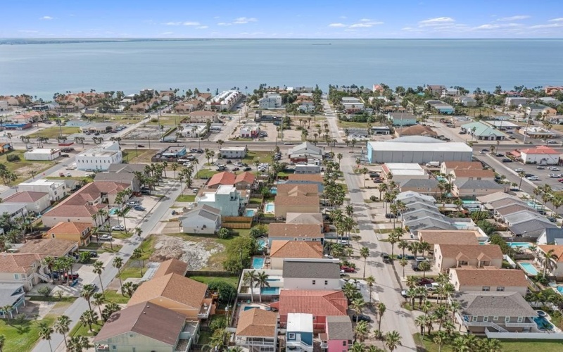 121 Campeche St. #B, South Padre Island, TX 78597, 3 Bedrooms Bedrooms, ,2 BathroomsBathrooms,Residential,For Sale,121 Campeche St.,103161