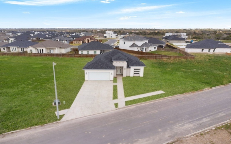 8723 Ashford Lake, Brownsville, TX 78520, 3 Habitaciones Habitaciones , ,2 BañosBaños,Residential,En Venta,8723 Ashford Lake,103307