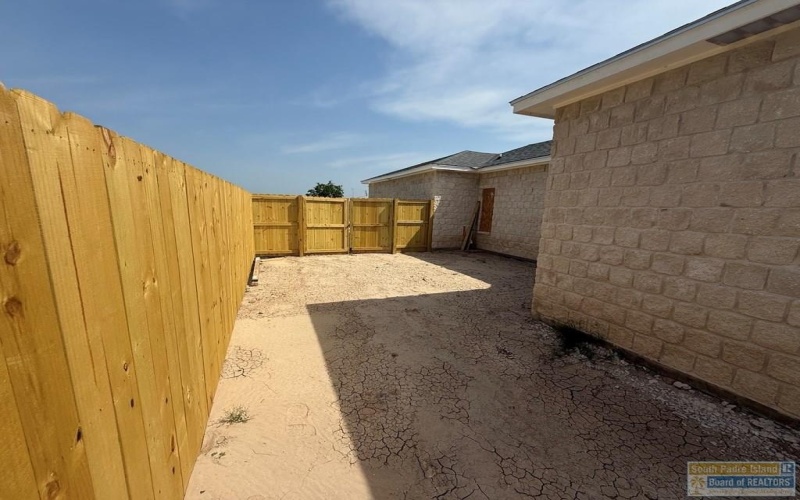 2605 Haverford Blvd., Harlingen, TX 75222, 3 Habitaciones Habitaciones , ,2 BañosBaños,Residential,En Venta,2605 Haverford Blvd.,103555