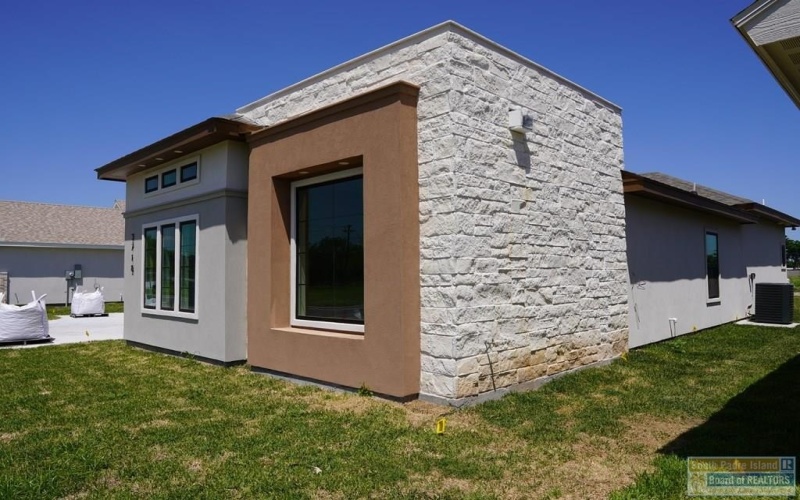 3718 White Rock Cir., Harlingen, TX 78552, 4 Bedrooms Bedrooms, ,3 BathroomsBathrooms,Residential,For Sale,3718 White Rock Cir.,103602