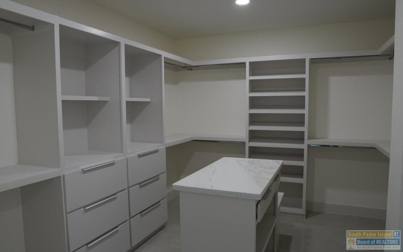 3718 White Rock Cir., Harlingen, TX 78552, 4 Bedrooms Bedrooms, ,3 BathroomsBathrooms,Residential,For Sale,3718 White Rock Cir.,103602