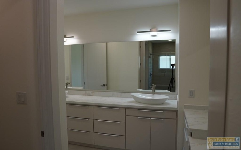 3718 White Rock Cir., Harlingen, TX 78552, 4 Bedrooms Bedrooms, ,3 BathroomsBathrooms,Residential,For Sale,3718 White Rock Cir.,103602