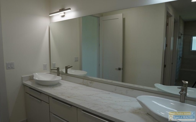 3718 White Rock Cir., Harlingen, TX 78552, 4 Bedrooms Bedrooms, ,3 BathroomsBathrooms,Residential,For Sale,3718 White Rock Cir.,103602