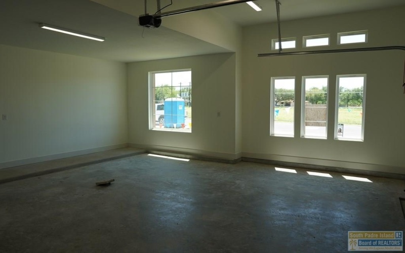3718 White Rock Cir., Harlingen, TX 78552, 4 Bedrooms Bedrooms, ,3 BathroomsBathrooms,Residential,For Sale,3718 White Rock Cir.,103602