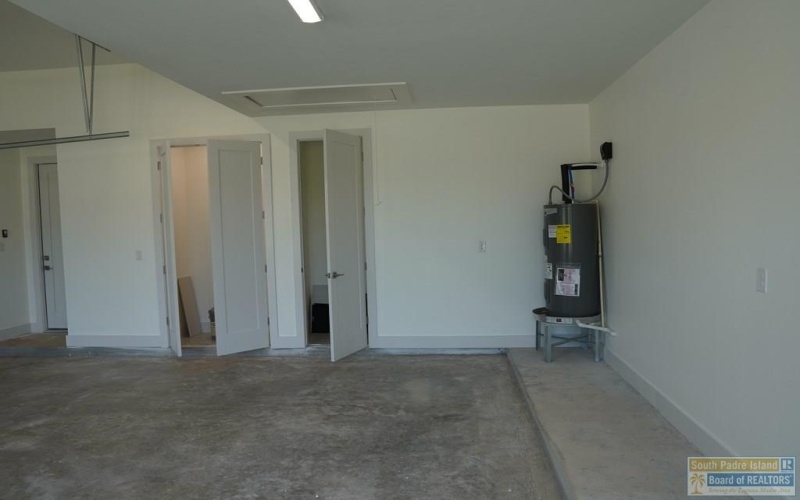 3718 White Rock Cir., Harlingen, TX 78552, 4 Bedrooms Bedrooms, ,3 BathroomsBathrooms,Residential,For Sale,3718 White Rock Cir.,103602