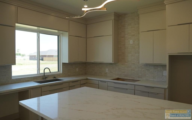 3718 White Rock Cir., Harlingen, TX 78552, 4 Bedrooms Bedrooms, ,3 BathroomsBathrooms,Residential,For Sale,3718 White Rock Cir.,103602