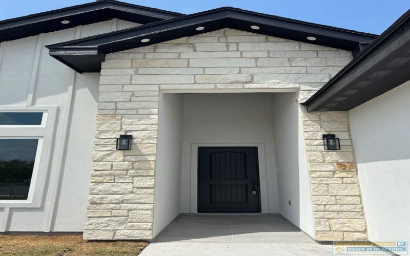2742 Eliseo Villarreal Ave, Port Isabel, TX 78578, 3 Bedrooms Bedrooms, ,2 BathroomsBathrooms,Residential,For Sale,2742 Eliseo Villarreal Ave,103676