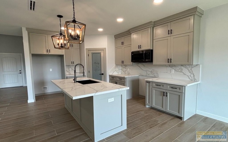 2741 Juan Castillo Ave., Port Isabel, TX 78578, 3 Bedrooms Bedrooms, ,2 BathroomsBathrooms,Residential,For Sale,2741 Juan Castillo Ave.,103677