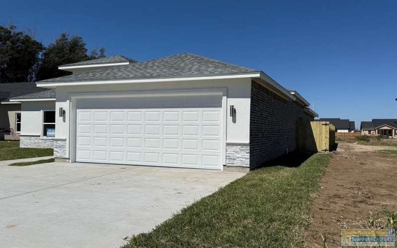 2626 Haverford Blvd., Harlingen, TX 78552, 3 Bedrooms Bedrooms, ,2 BathroomsBathrooms,Residential,For Sale,2626 Haverford Blvd.,103696