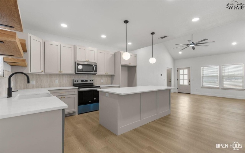 410 S CHERRY STREET, Holliday, TX 76366, 3 Bedrooms Bedrooms, ,2 BathroomsBathrooms,Residential,For Sale,410 S CHERRY STREET,177793